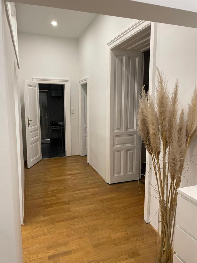 100M2 Apartment Naehe 1010 Wien Exterior photo